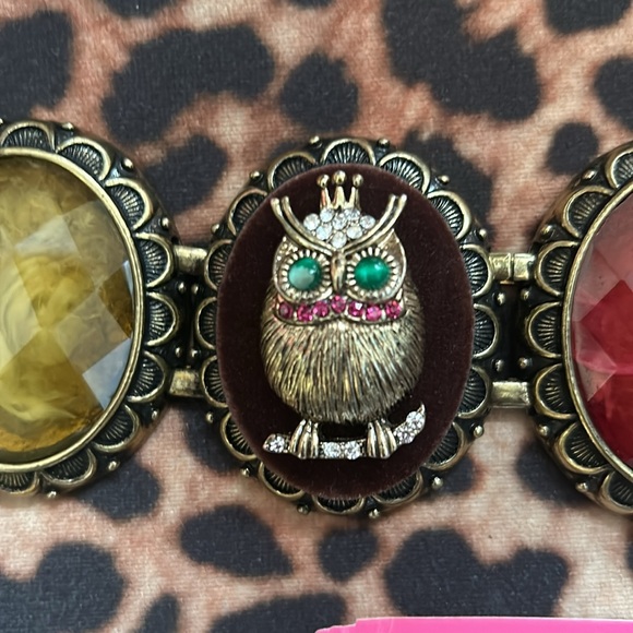 Betsey Johnson Chunky Fox and Owl Bracelet - Picture 5 of 14